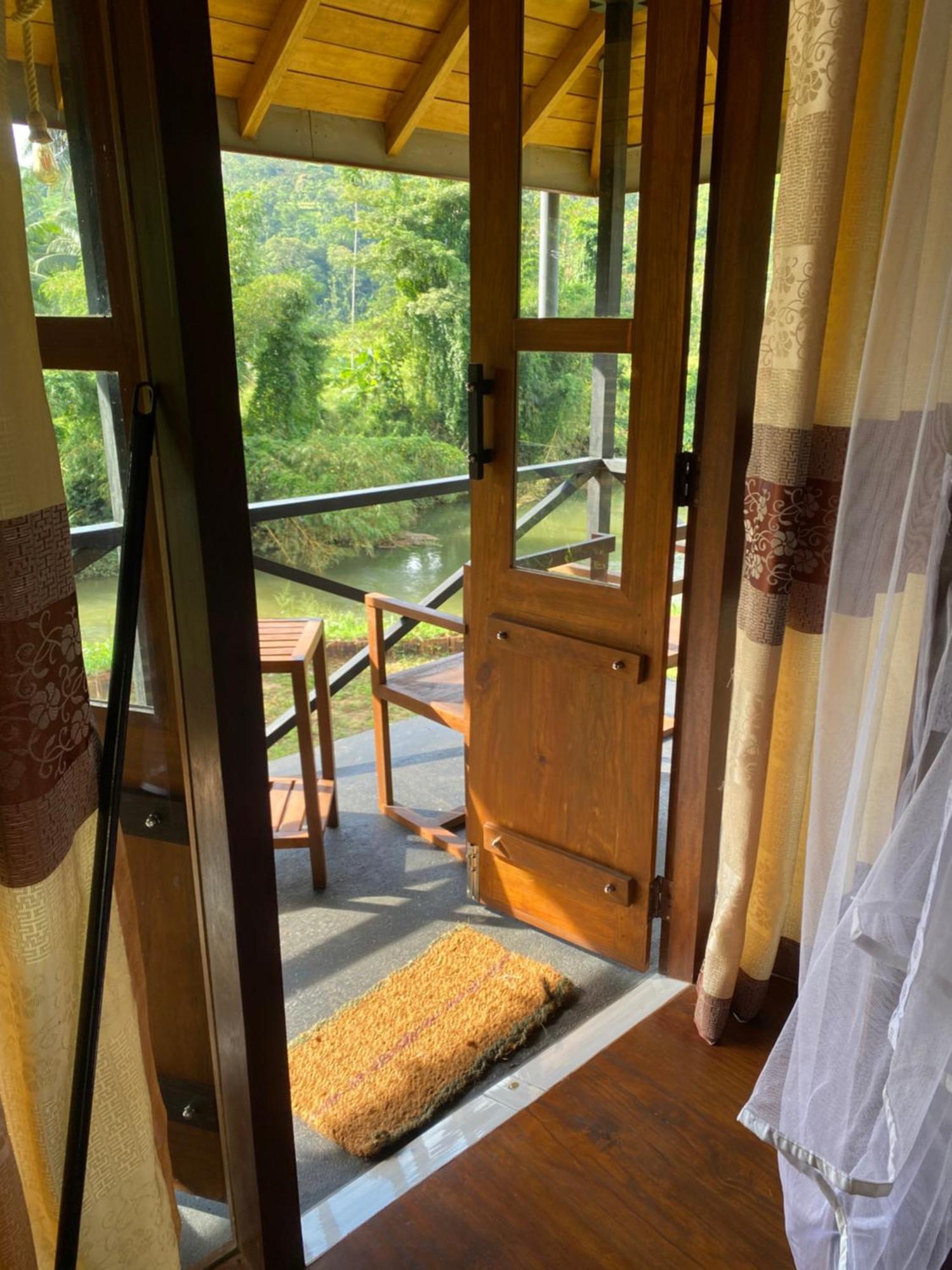 Sinharaja Riverside Денияя Екстериор снимка